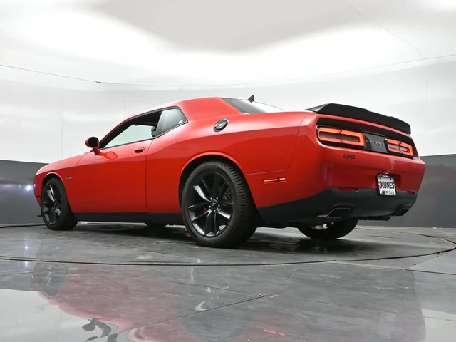SEMINUEVOS DODGE Challenger a Estados en autogozo
