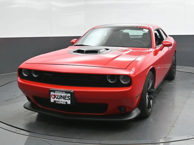 SEMINUEVOS DODGE Challenger a Estados en autogozo