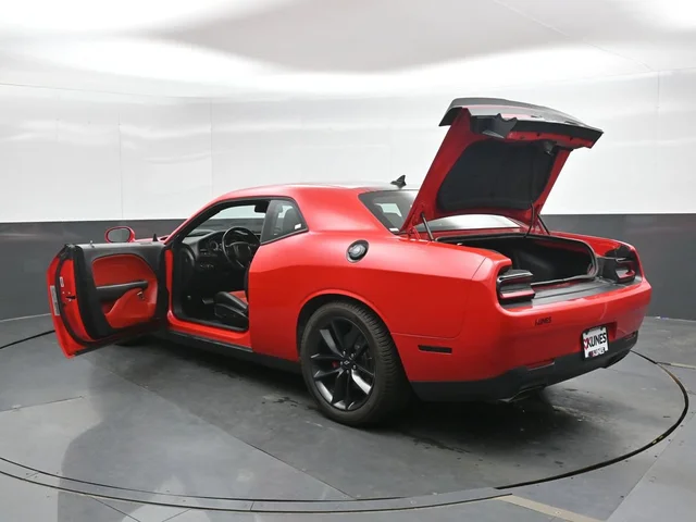 SEMINUEVOS DODGE Challenger a Estados en autogozo