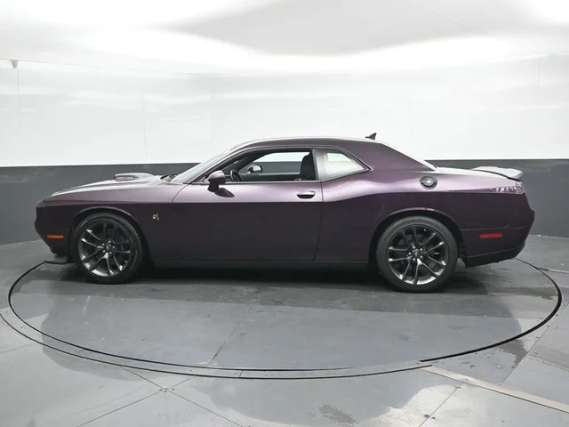 SEMINUEVOS DODGE Challenger a Estados en autogozo