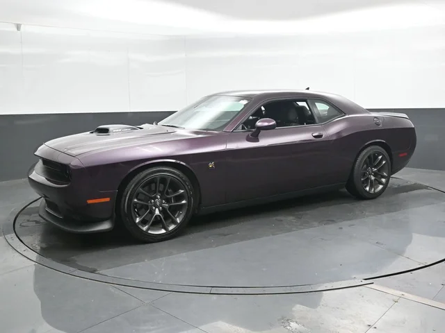 SEMINUEVOS DODGE Challenger a Estados en autogozo