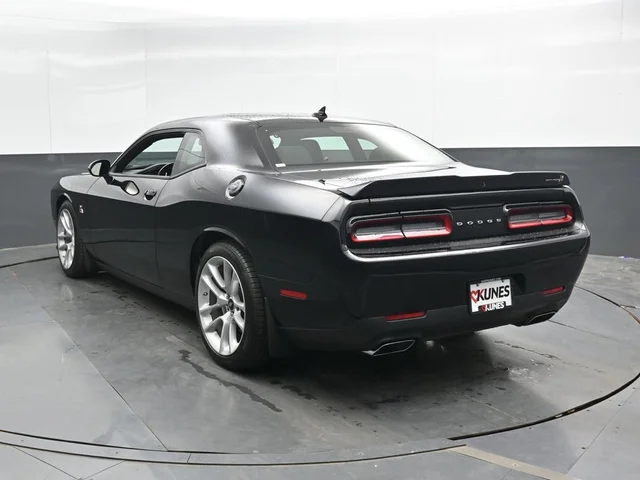 SEMINUEVOS DODGE Challenger a Estados en autogozo