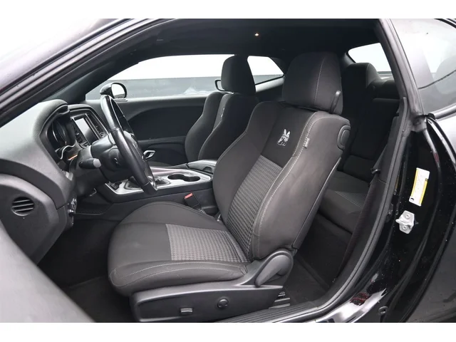 SEMINUEVOS DODGE Challenger a Estados en autogozo