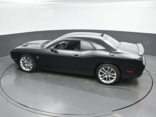 SEMINUEVOS DODGE Challenger a Estados en autogozo