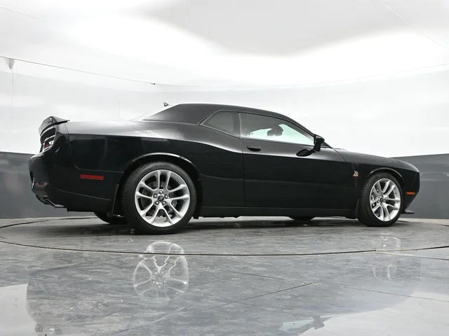 SEMINUEVOS DODGE Challenger a Estados en autogozo