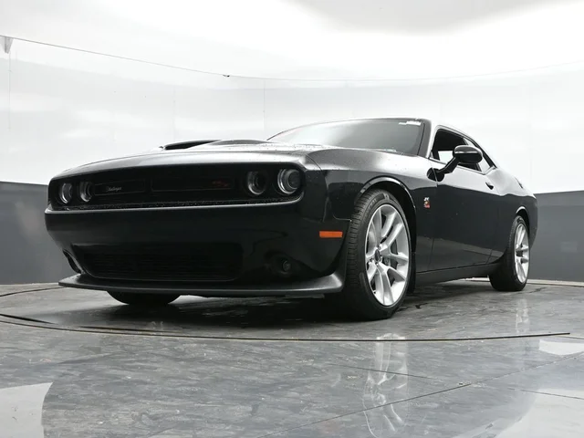 SEMINUEVOS DODGE Challenger a Estados en autogozo