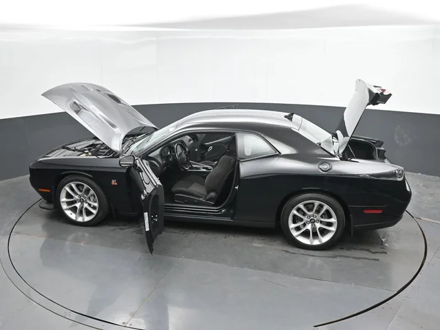 SEMINUEVOS DODGE Challenger a Estados en autogozo