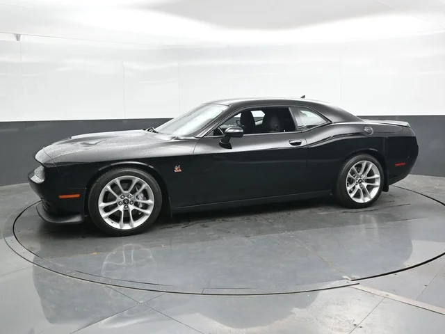 SEMINUEVOS DODGE Challenger a Estados en autogozo