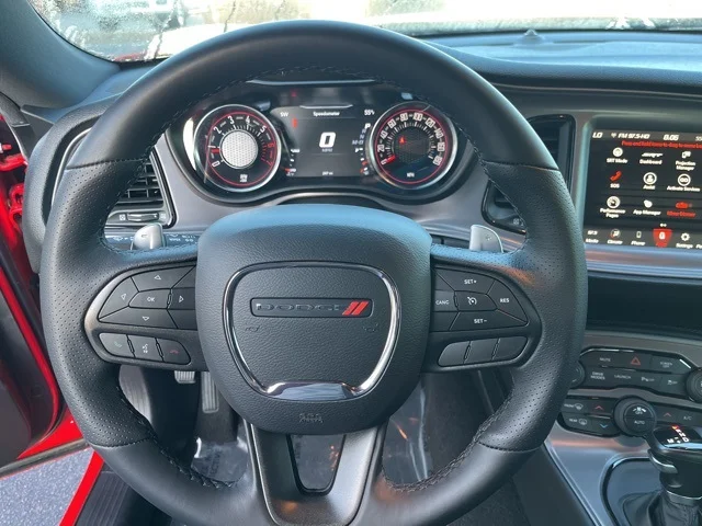 SEMINUEVOS DODGE Challenger a Estados en autogozo