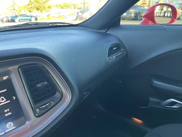 SEMINUEVOS DODGE Challenger a Estados en autogozo