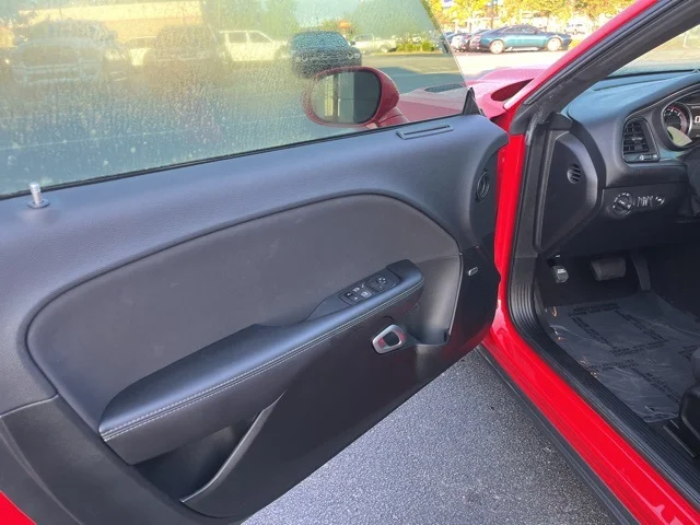 SEMINUEVOS DODGE Challenger a Estados en autogozo