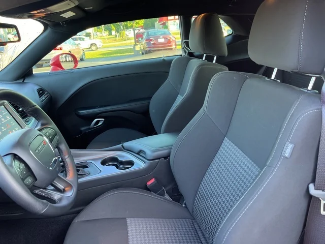 SEMINUEVOS DODGE Challenger a Estados en autogozo