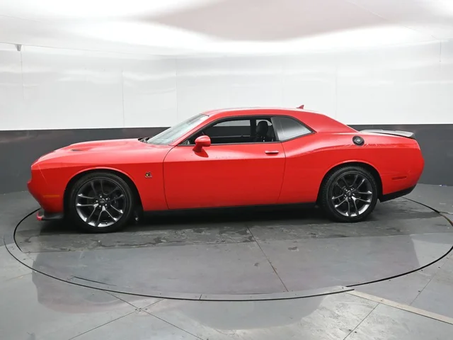 SEMINUEVOS DODGE Challenger a Estados en autogozo