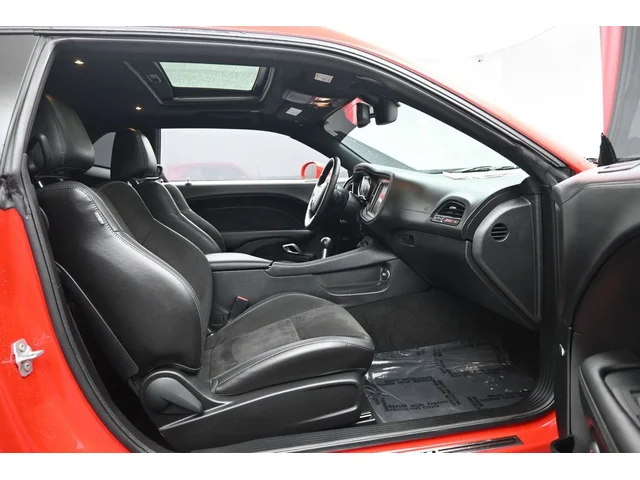 SEMINUEVOS DODGE Challenger a Estados en autogozo