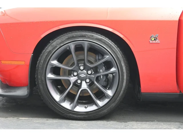 SEMINUEVOS DODGE Challenger a Estados en autogozo