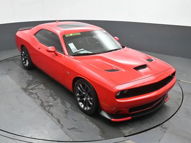 SEMINUEVOS DODGE Challenger a Estados en autogozo
