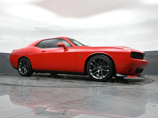 SEMINUEVOS DODGE Challenger a Estados en autogozo