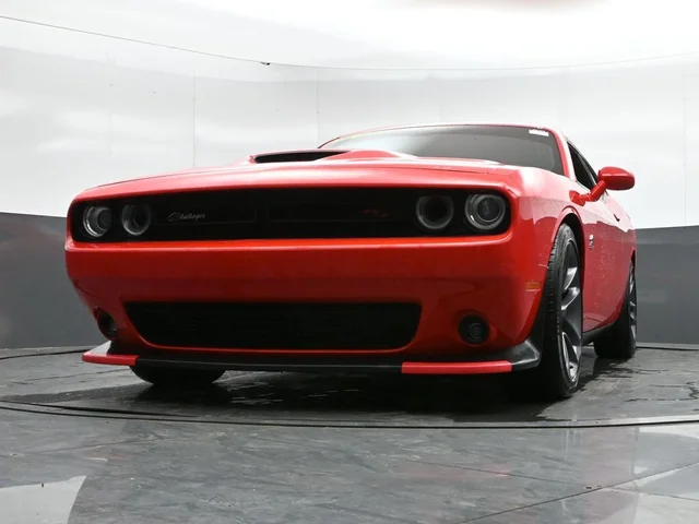SEMINUEVOS DODGE Challenger a Estados en autogozo
