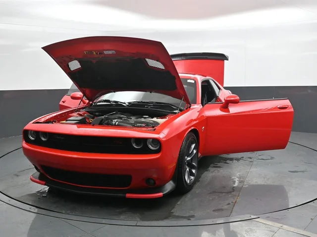 SEMINUEVOS DODGE Challenger a Estados en autogozo