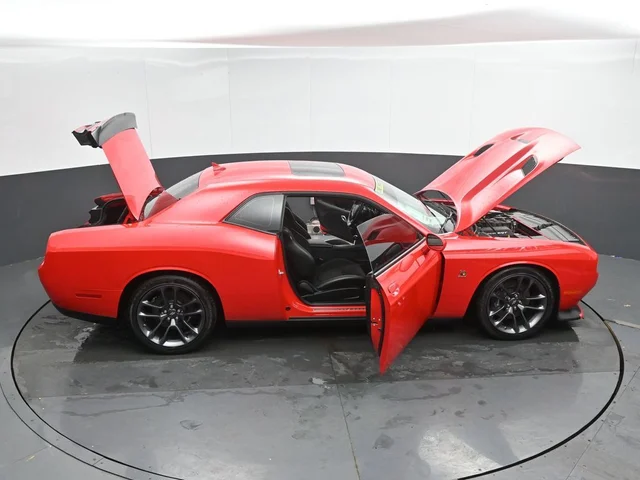 SEMINUEVOS DODGE Challenger a Estados en autogozo