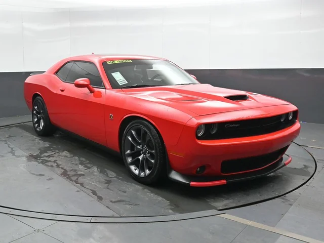 SEMINUEVOS DODGE Challenger a Estados en autogozo