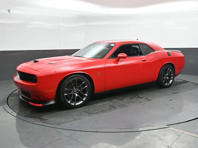 SEMINUEVOS DODGE Challenger a Estados en autogozo