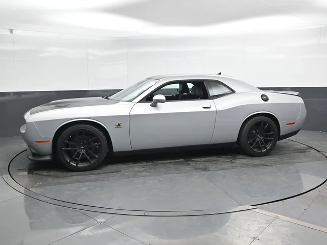 SEMINUEVOS DODGE Challenger a Estados en autogozo