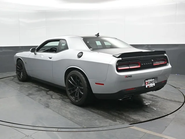 SEMINUEVOS DODGE Challenger a Estados en autogozo