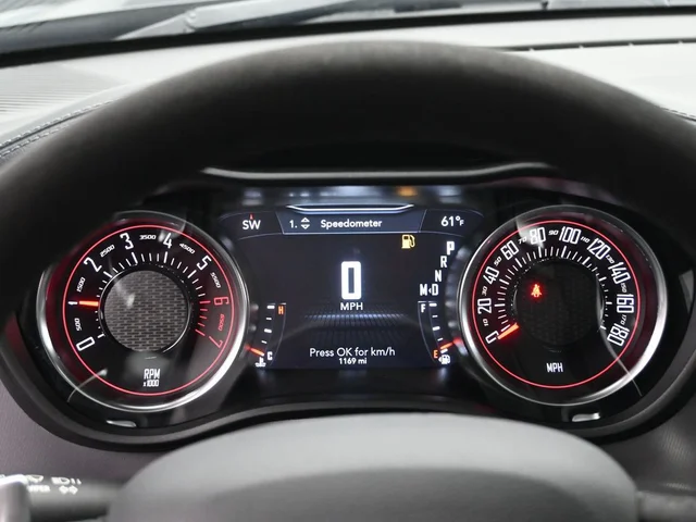 SEMINUEVOS DODGE Challenger a Estados en autogozo