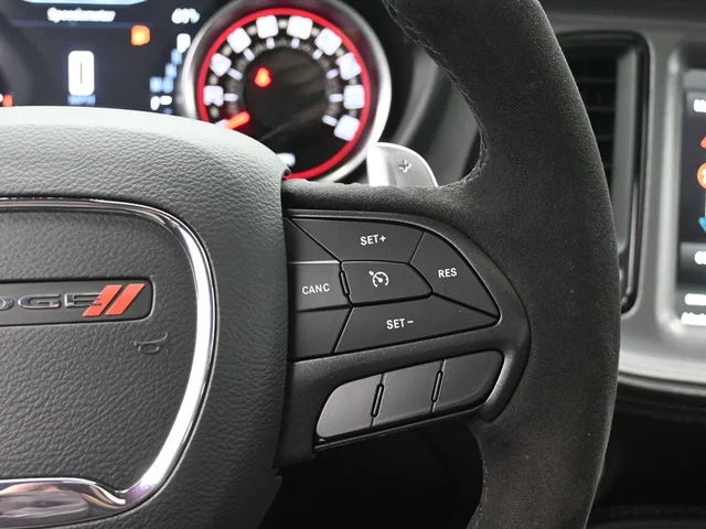 SEMINUEVOS DODGE Challenger a Estados en autogozo