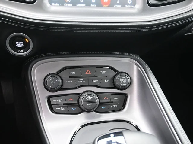 SEMINUEVOS DODGE Challenger a Estados en autogozo
