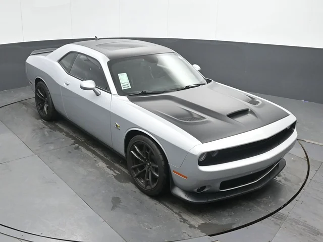 SEMINUEVOS DODGE Challenger a Estados en autogozo
