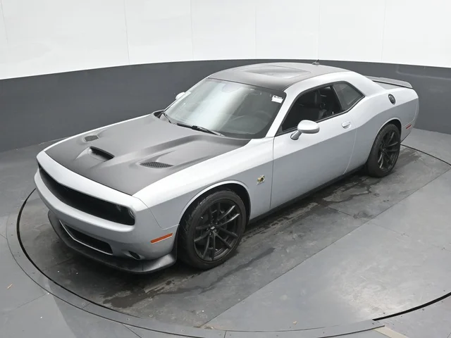 SEMINUEVOS DODGE Challenger a Estados en autogozo