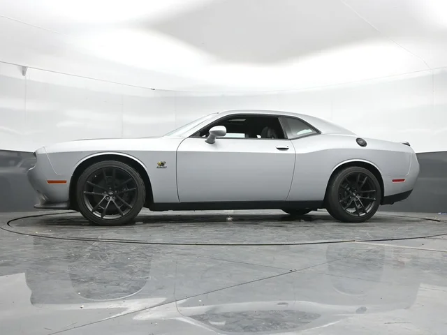 SEMINUEVOS DODGE Challenger a Estados en autogozo