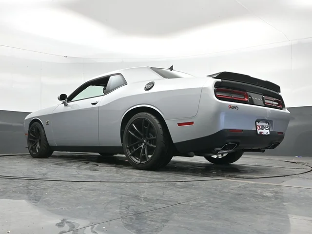 SEMINUEVOS DODGE Challenger a Estados en autogozo