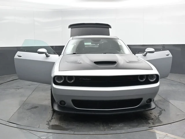 SEMINUEVOS DODGE Challenger a Estados en autogozo