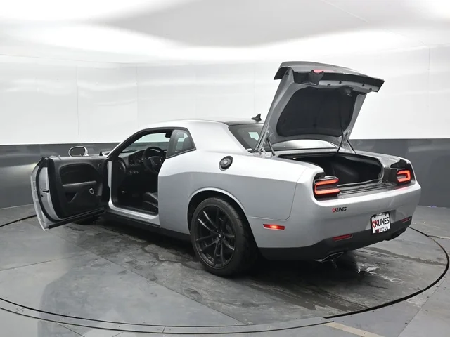 SEMINUEVOS DODGE Challenger a Estados en autogozo