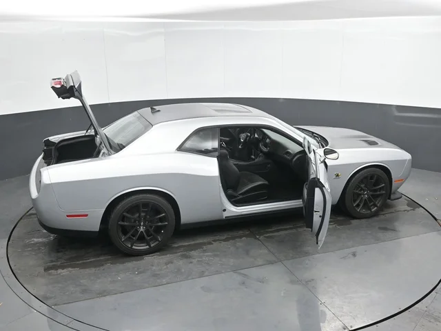 SEMINUEVOS DODGE Challenger a Estados en autogozo