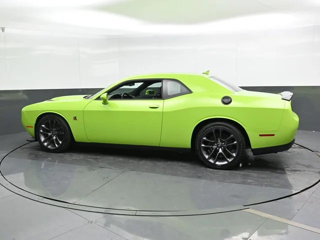 SEMINUEVOS DODGE Challenger a Estados en autogozo