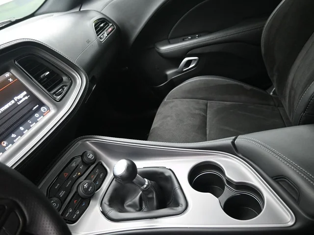 SEMINUEVOS DODGE Challenger a Estados en autogozo