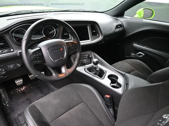 SEMINUEVOS DODGE Challenger a Estados en autogozo