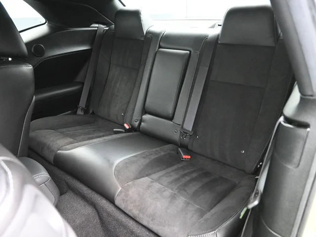 SEMINUEVOS DODGE Challenger a Estados en autogozo