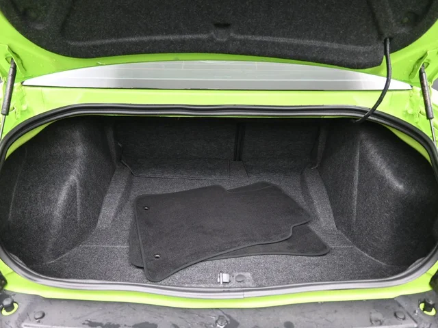 SEMINUEVOS DODGE Challenger a Estados en autogozo