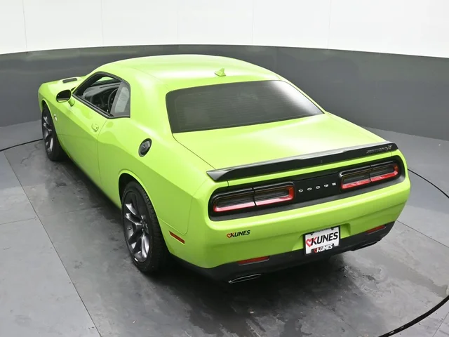 SEMINUEVOS DODGE Challenger a Estados en autogozo