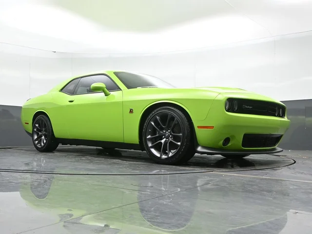 SEMINUEVOS DODGE Challenger a Estados en autogozo