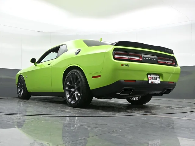SEMINUEVOS DODGE Challenger a Estados en autogozo