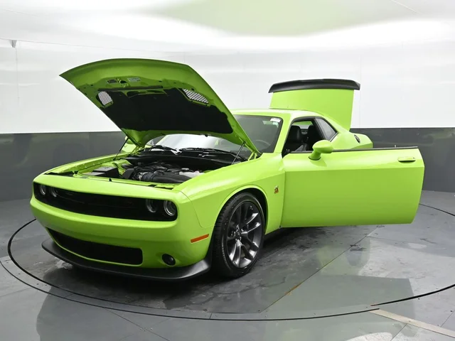 SEMINUEVOS DODGE Challenger a Estados en autogozo