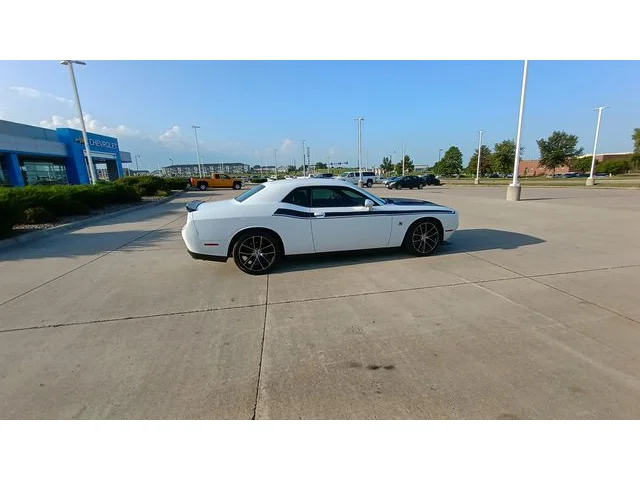 SEMINUEVOS DODGE Challenger a Estados en autogozo