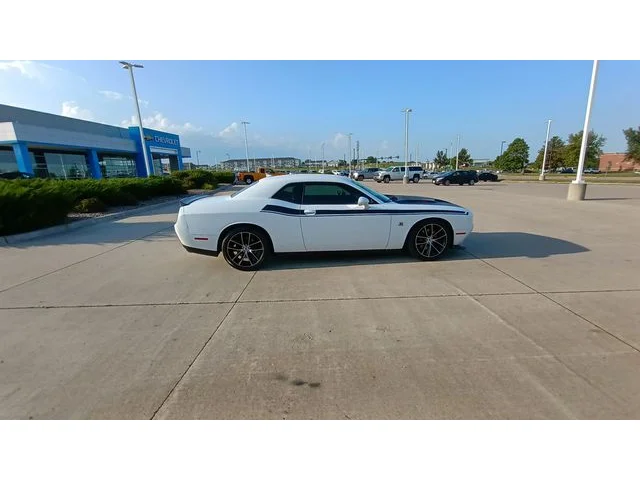 SEMINUEVOS DODGE Challenger a Estados en autogozo
