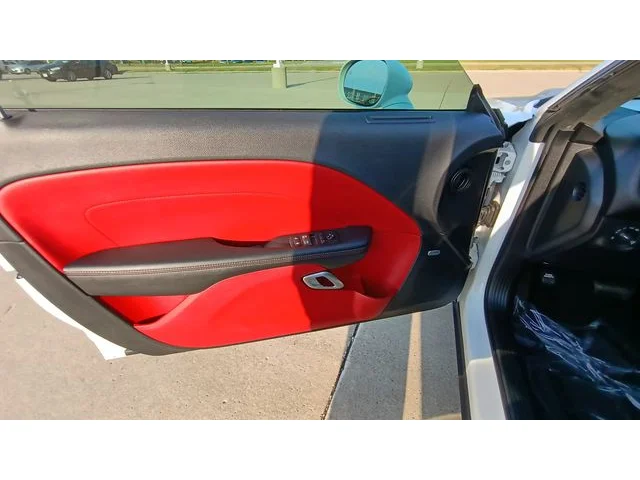 SEMINUEVOS DODGE Challenger a Estados en autogozo